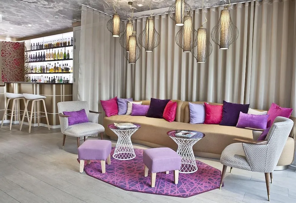 Hotel Eiffel Segur 3*