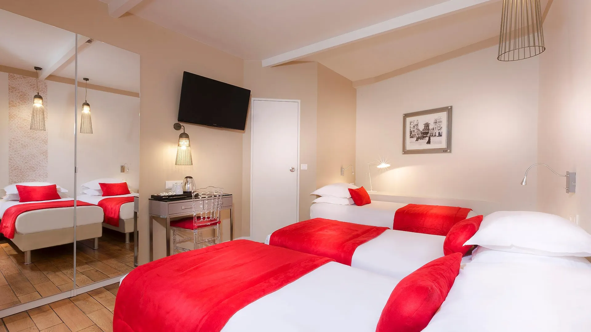 Eiffel Segur 3* Paris