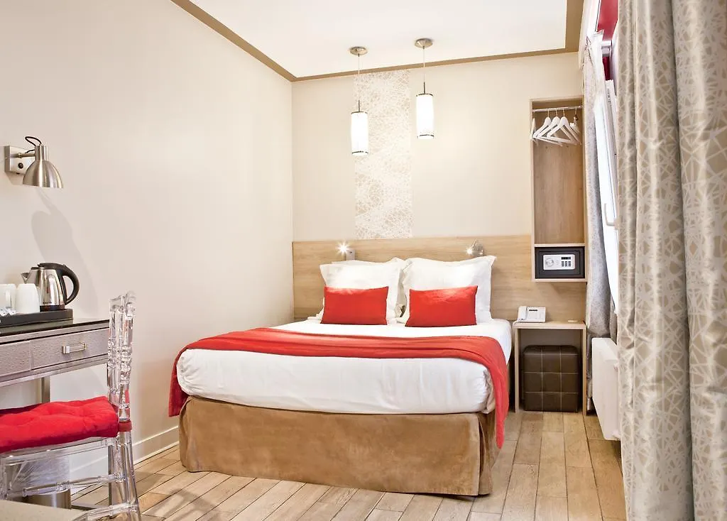 Eiffel Segur Отель 3*
