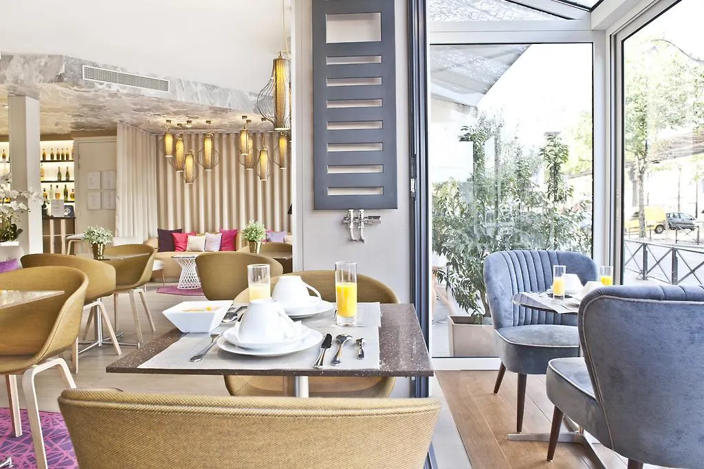 Hotel Eiffel Segur