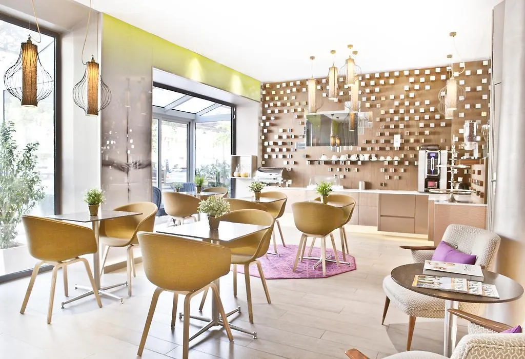 Hotel Eiffel Segur Paris