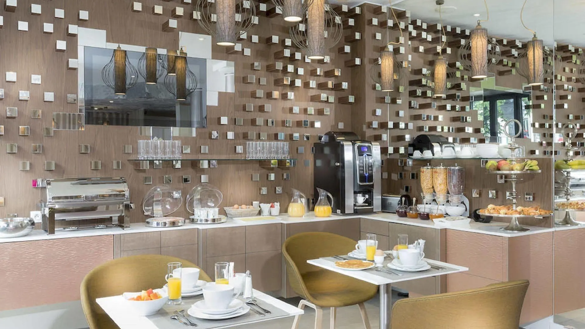 Eiffel Segur Hotel Paris