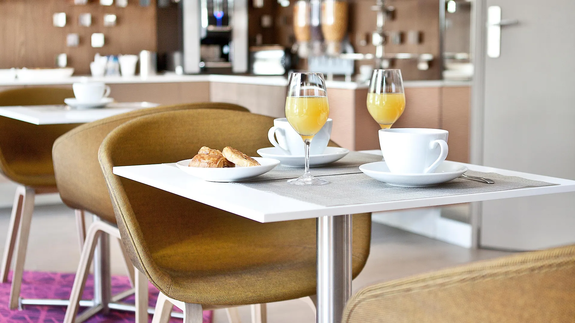 Hotel Eiffel Segur 3*
